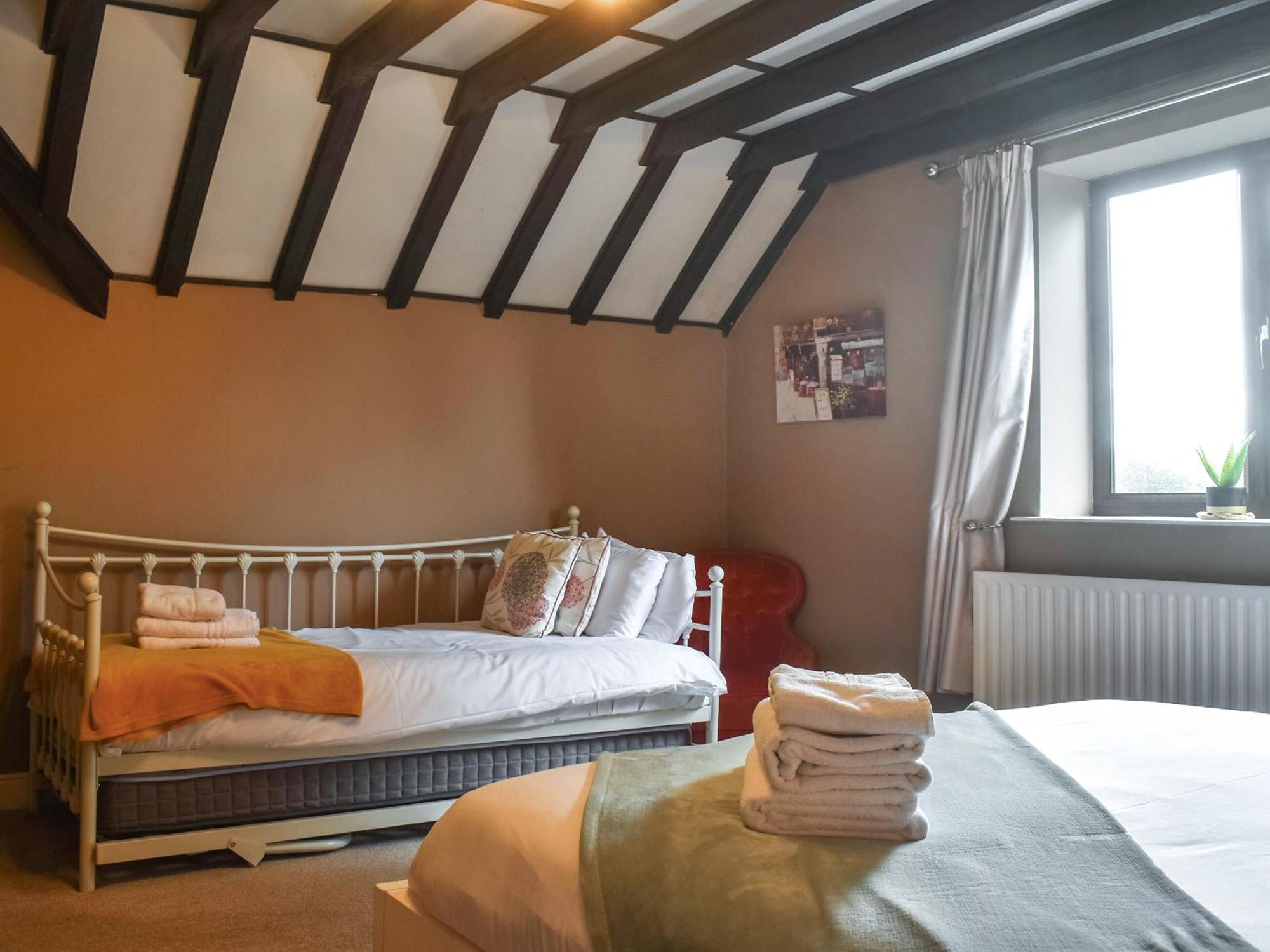 Larpool Mews Holiday home