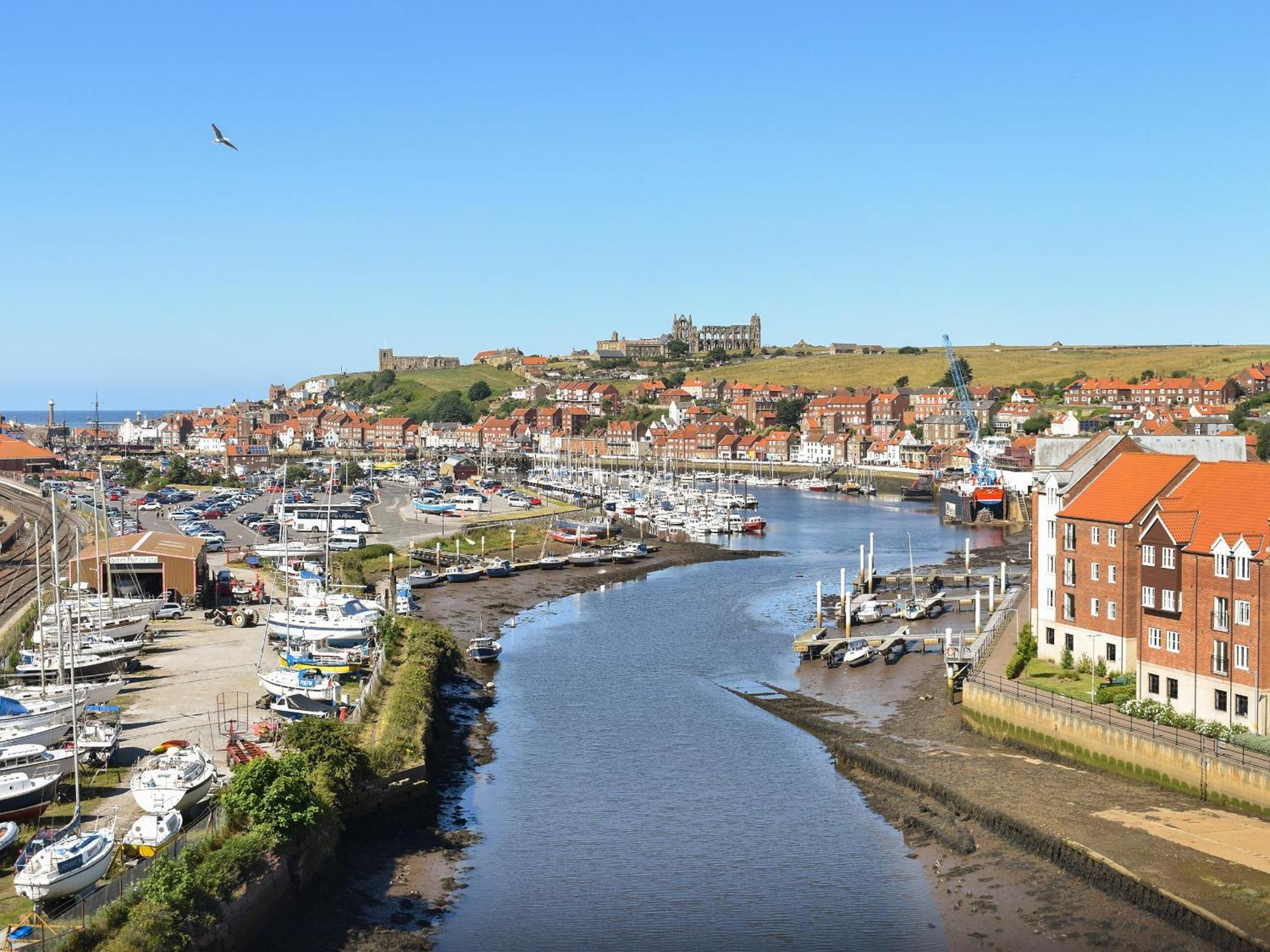 Larpool Mews Holiday home