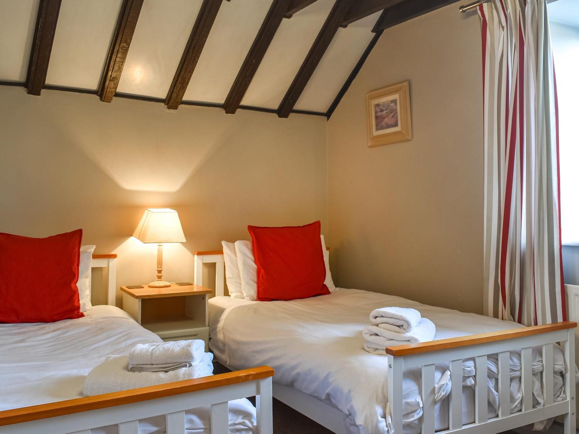 Holiday home Larpool Mews